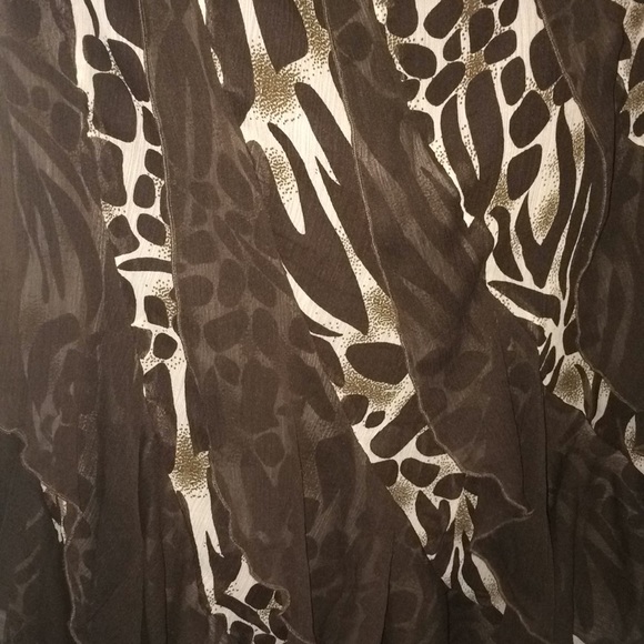 Skirt - Picture 2 of 6